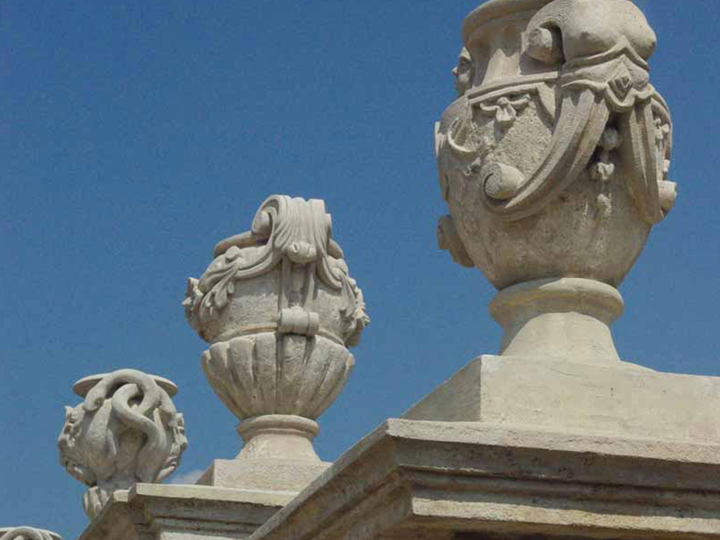 Váli Római katolikus templom homlokzati restaurálás